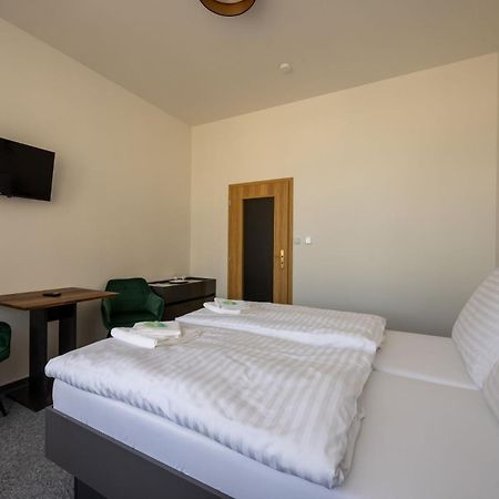 Hotel Tht Polička Extérieur photo