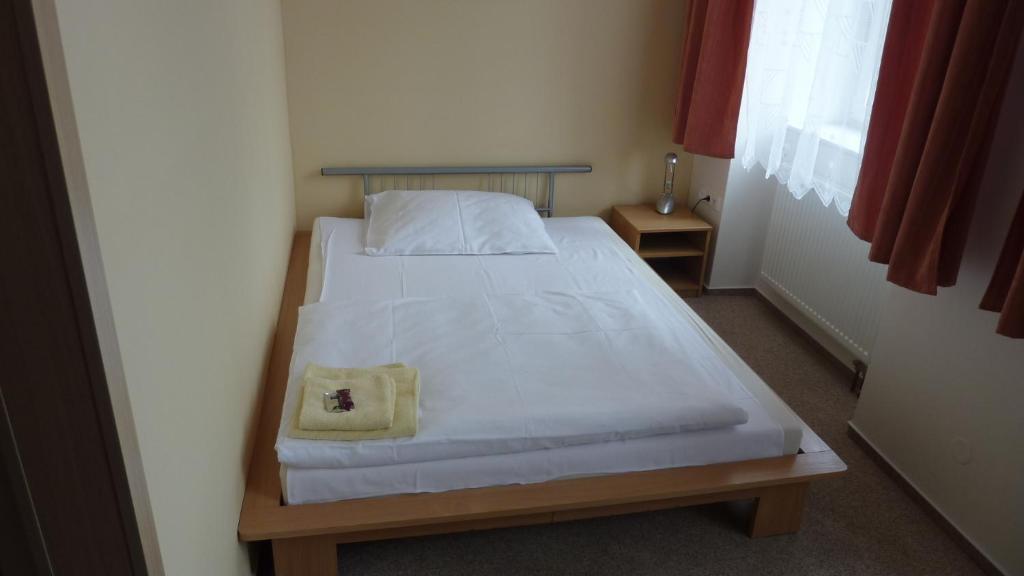Hotel Tht Polička Chambre photo